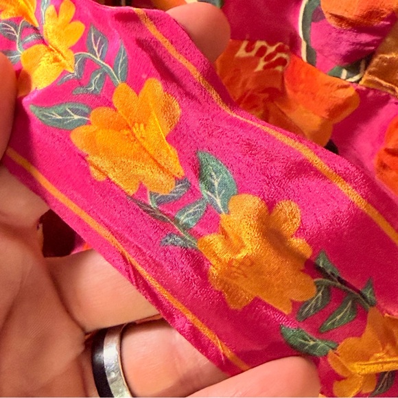 FARM Rio Flowers Tapestry Pink Mini Dress – Size Large | Bold Floral Print - Picture 6 of 7